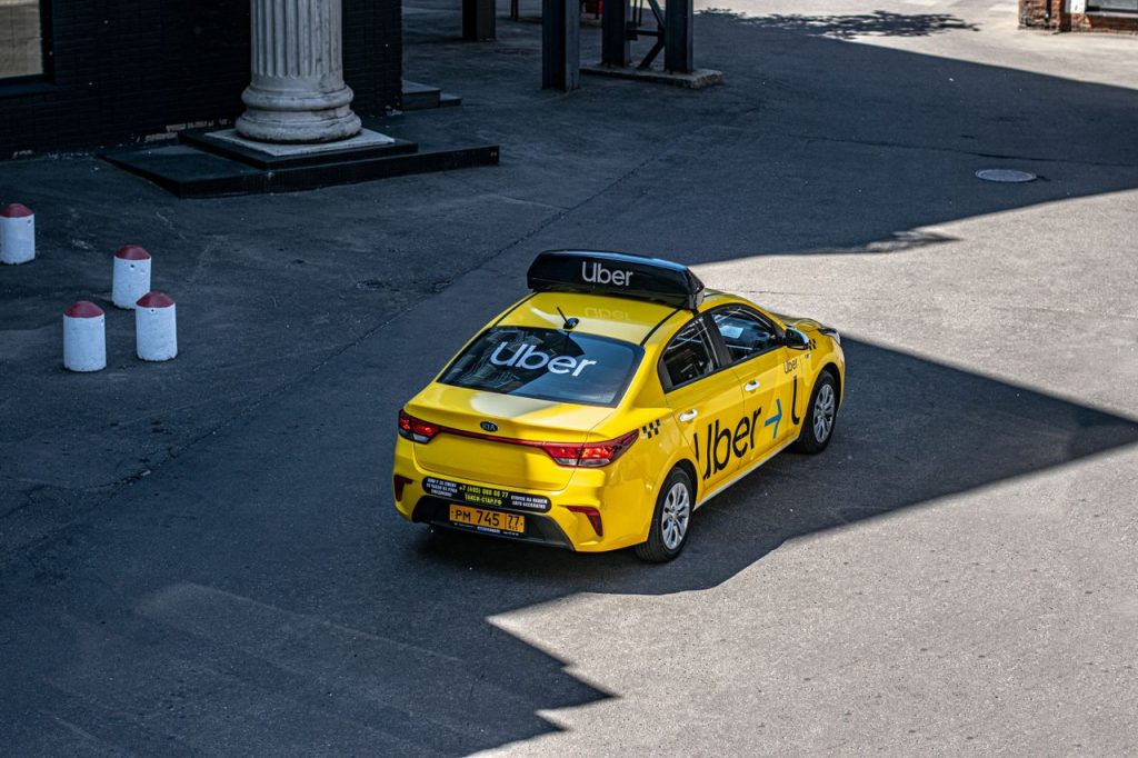 Uber lader forældre se med live, når deres teenagere kører alene